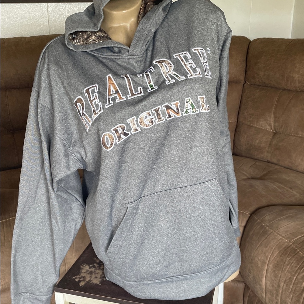 Realtree Hoodie | Medium Gray/Camo – Perfect for Outdoors